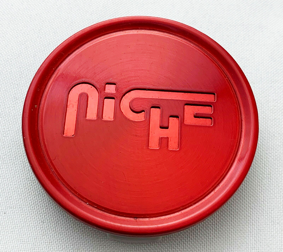 NICHE 2.70" FLAT CAP-RED GLOSS - 1003-22QL